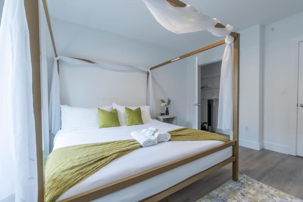 2 Bedroom 2 Bath Suite, Near American Dream And The Airport, Free Parking, King Bed And 2 Queen Beds, Washer And Dryer Orange Εξωτερικό φωτογραφία