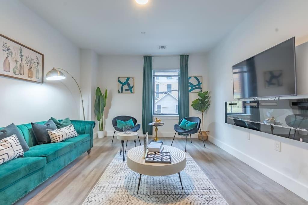 2 Bedroom 2 Bath Suite, Near American Dream And The Airport, Free Parking, King Bed And 2 Queen Beds, Washer And Dryer Orange Εξωτερικό φωτογραφία