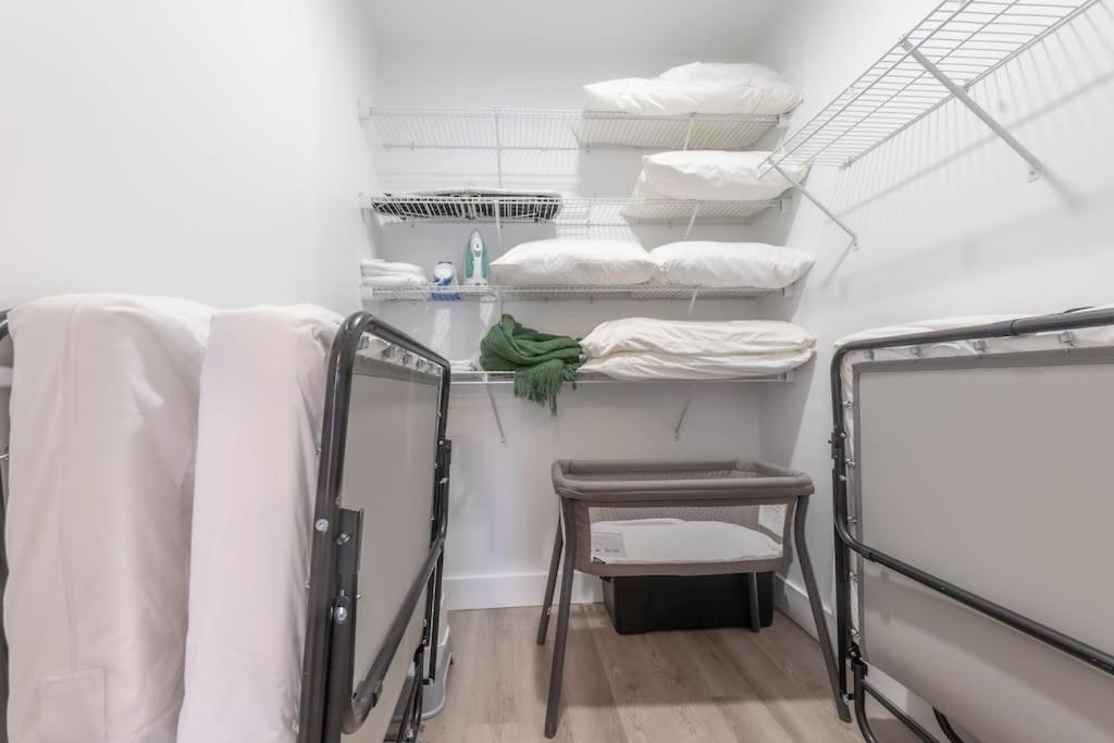 2 Bedroom 2 Bath Suite, Near American Dream And The Airport, Free Parking, King Bed And 2 Queen Beds, Washer And Dryer Orange Εξωτερικό φωτογραφία